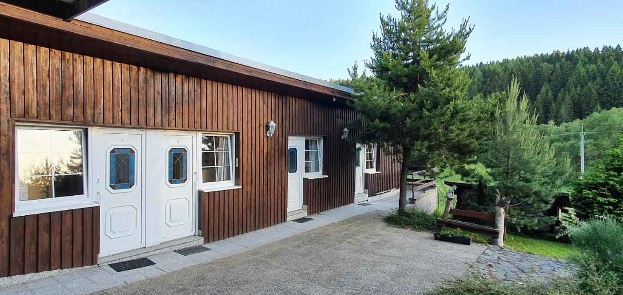 Penzion U Dvou Panu Pernink Exterior foto